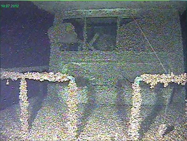 Zerwas Houseboat - Bow - Wreck found by Dan Scoville & Chris Koberstein 2012